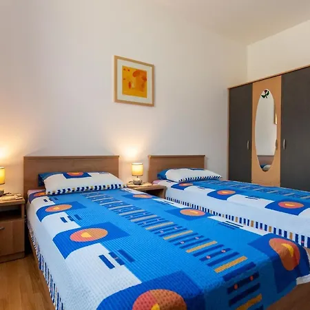 Fuer 4 Personen Ca 65 Qm In Njivice, Kvarner Bucht Krk *