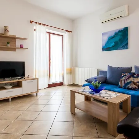 Fuer 4 Personen Ca 65 Qm In Njivice, Kvarner Bucht Krk